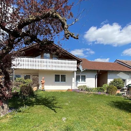Gemuetliche Wohnung Bei Bad Waldsee Mit Balkon Exterior photo
